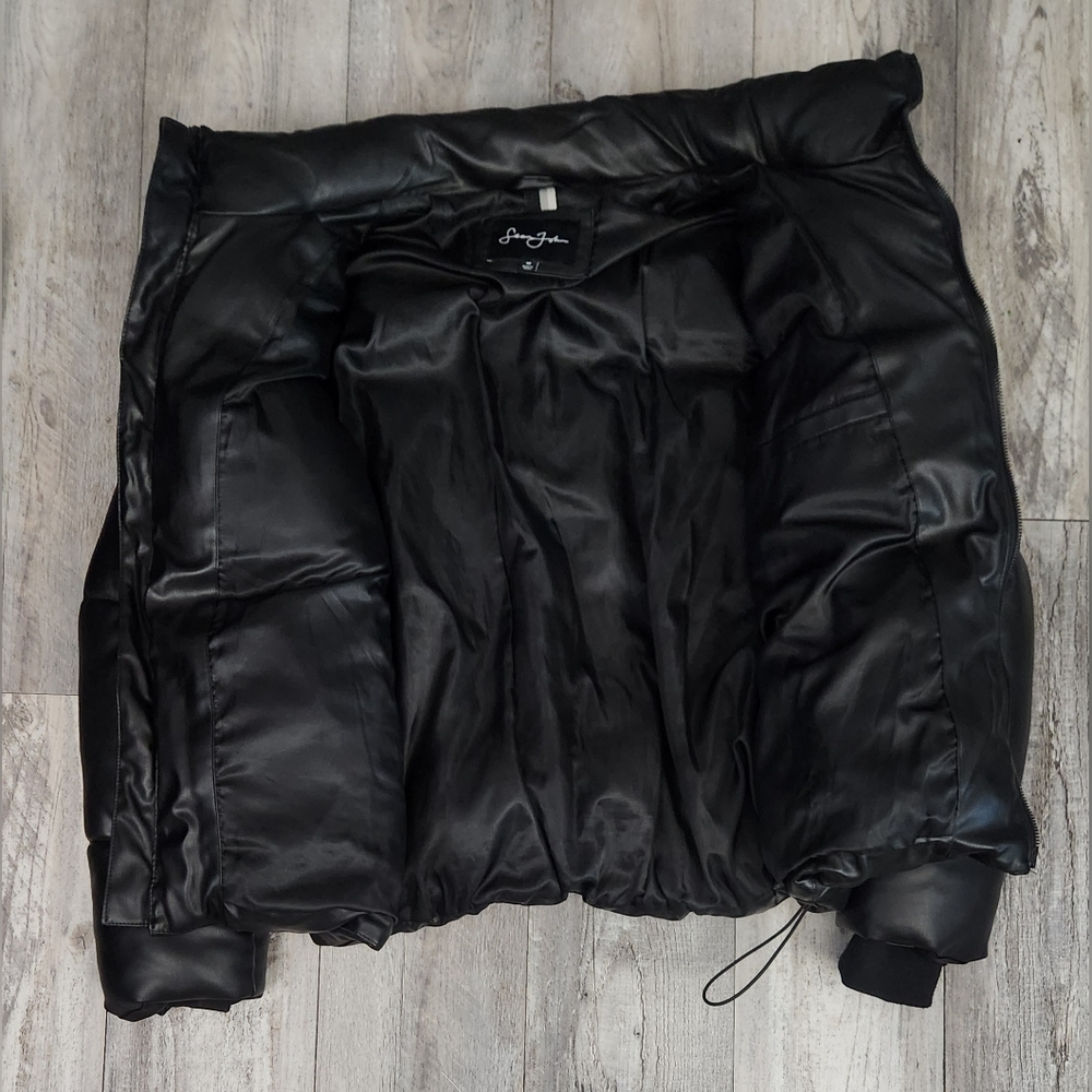Sean John Men's Sleek Black Puffer Jacket - Picture 2 of 10